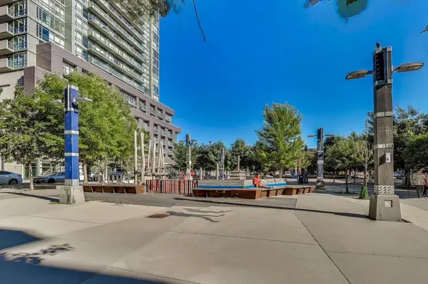 36 Lisgar ST #602W, Toronto C01, ON M6J 0C7