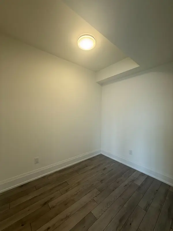 89 Church ST #3704, Toronto C08, ON M5C 0B7