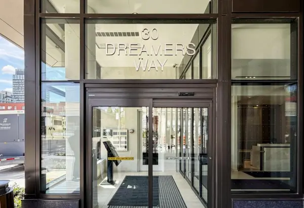 30 Dreamers WAY #446, Toronto C08, ON M5A 0Y7