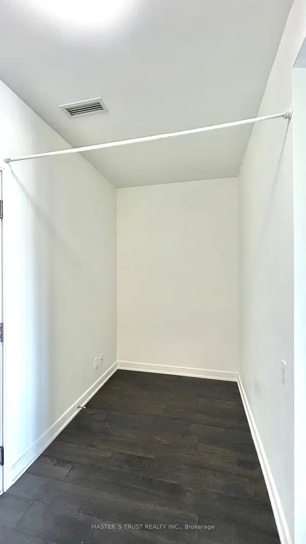 57 St Joseph ST #815, Toronto C01, ON M5S 0C5