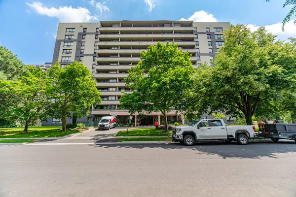 100 Canyon AVE #302, Toronto C06, ON M3H 5T9