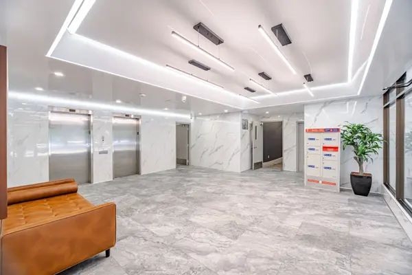 100 Canyon AVE #302, Toronto C06, ON M3H 5T9