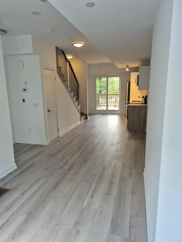 21 Calamint LN, Toronto E05, ON M1W 2H1