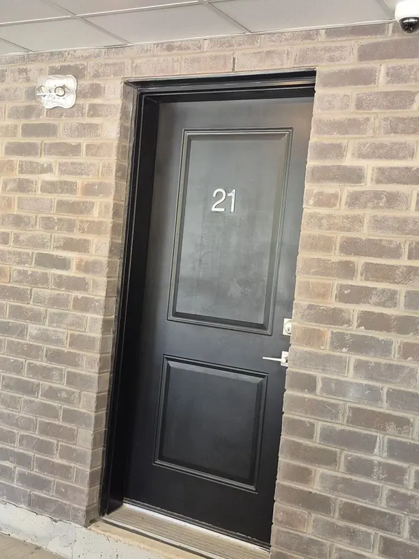 21 Calamint LN, Toronto E05, ON M1W 2H1