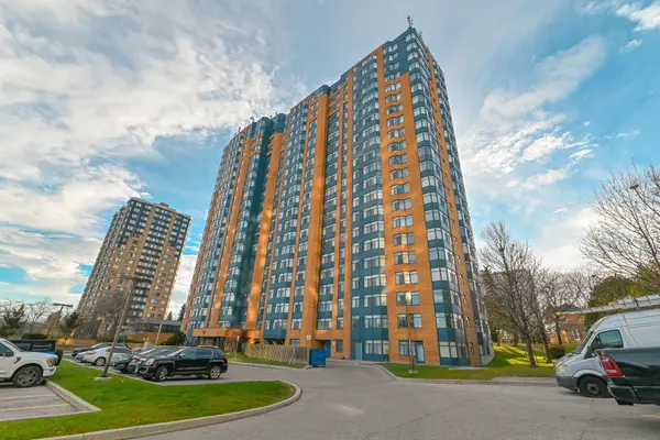 88 Alton Towers CIR #703, Toronto E07, ON M1V 5C5