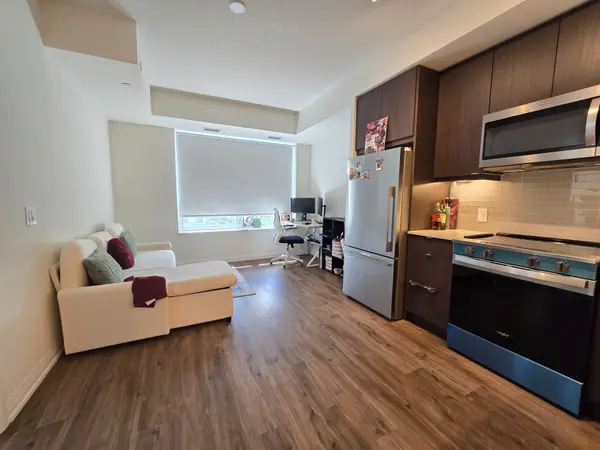 3260 Sheppard AVE E #1501, Toronto E05, ON M1T 0B5