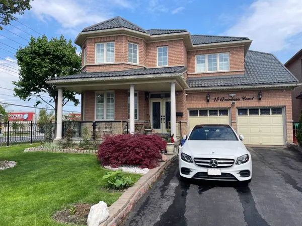 18 Quintessa CT, Markham, ON L6C 3A2