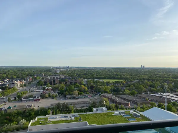 7165 YONGE ST E #1901, Markham, ON L3T 0C9