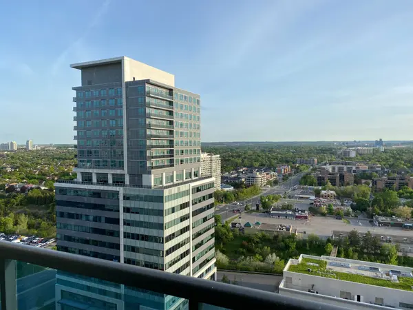 7165 YONGE ST E #1901, Markham, ON L3T 0C9