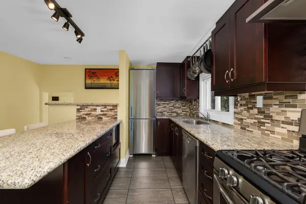 8001 Yonge ST, Innisfil, ON L9S 1L2