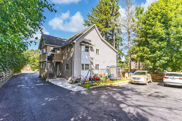 81 Innisfil ST, Barrie, ON L4N 3E3