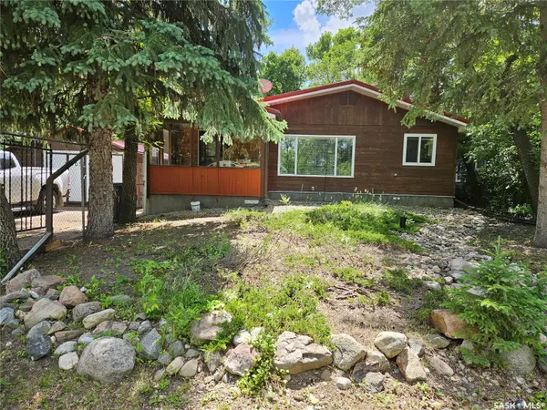 1105 6th AVENUE, Regina Beach, SK S0G 4C0