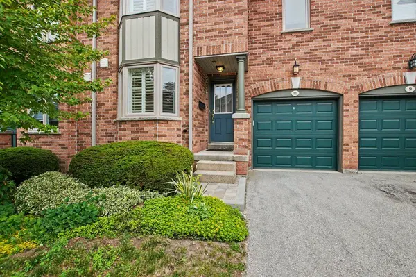 76 River DR #10, Halton Hills, ON L7G 2J2