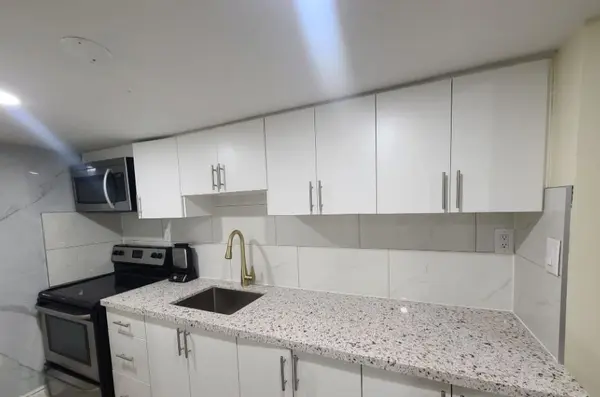 156 Voltarie CRES #Bsmnt, Mississauga, ON L5A 2A4