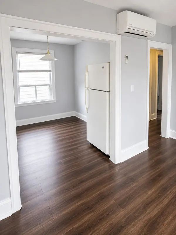 44 Hillside AVE, Toronto W06, ON M8V 1S6