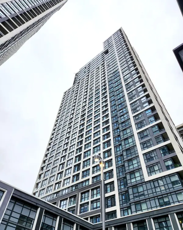 9 Mabelle AVE #1215, Toronto W08, ON M9A 4X7