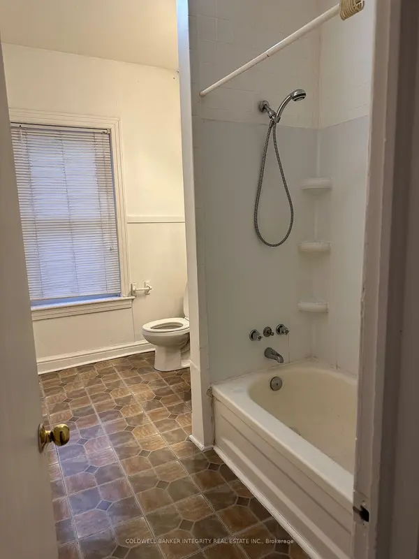 17 Main ST S #17-2, Halton Hills, ON L7J 1X2