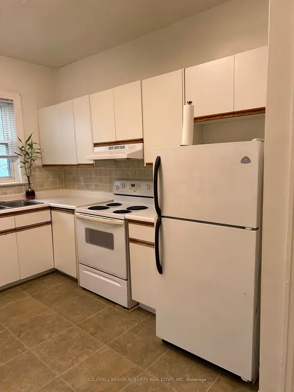 17 Main ST S #17-2, Halton Hills, ON L7J 1X2