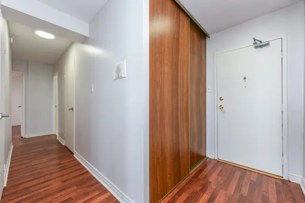 2055 Upper Middle RD #705, Burlington, ON L7P 3P4