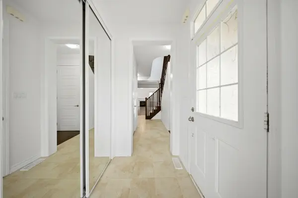 369 Cedar Hedge RD, Milton, ON L9T 8Y4