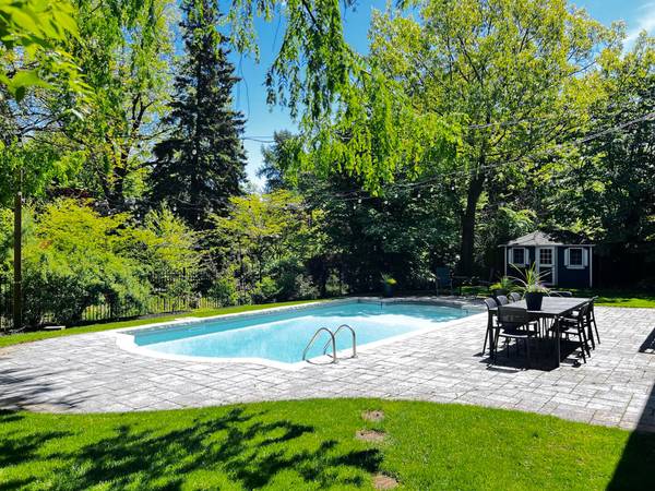 169 Morrison RD, Oakville, ON L6J 4J3