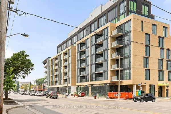 6 Chartwell RD #219, Toronto W07, ON M8Z 4E8