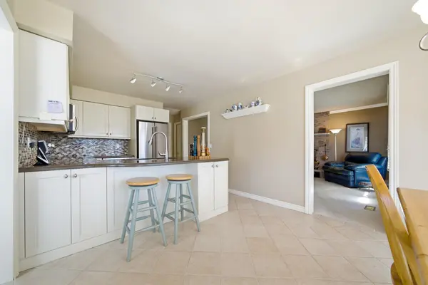 125 Tracey Park DR, Belleville, ON K8P 5C7