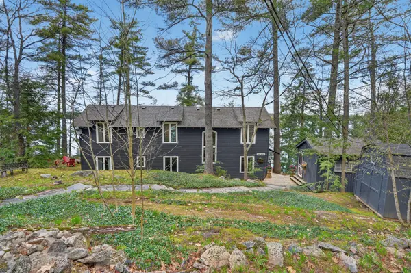 1069 Ridge RD, Muskoka Lakes, ON P0C 1M0