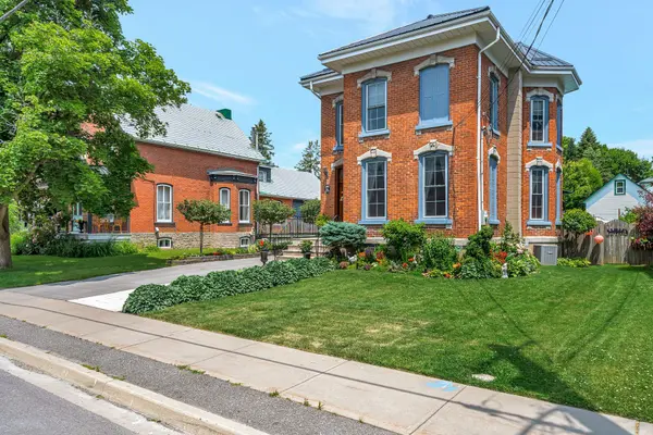 26 Centre ST, Prince Edward County, ON K0K 2T0