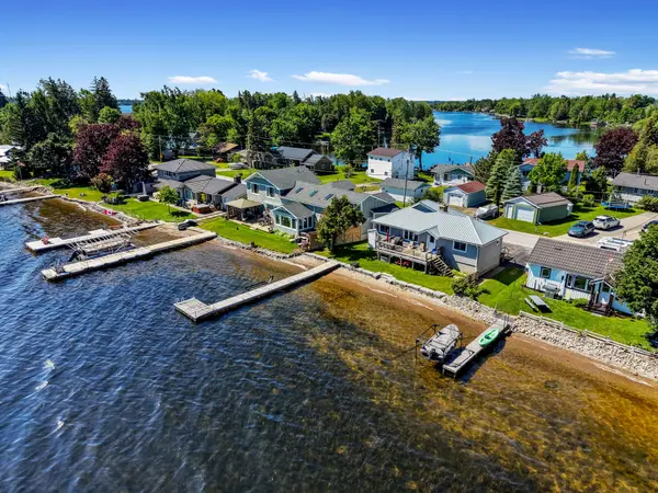 23 Manor RD, Kawartha Lakes, ON K0M 1G0