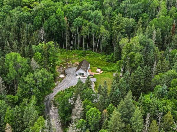 622 Fish Lake RD, Huntsville, ON P1H 2J6