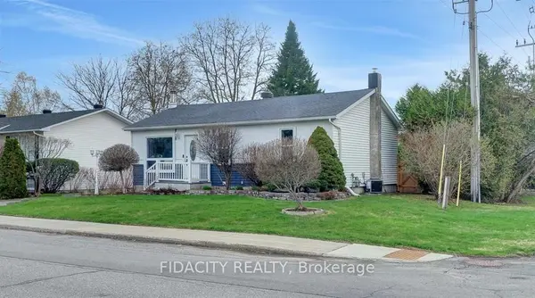 1336 St Jacques RD, Russell, ON K0A 1W0