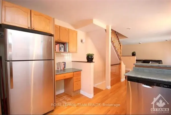 376 Lisgar ST, Ottawa Centre, ON K2P 2J3