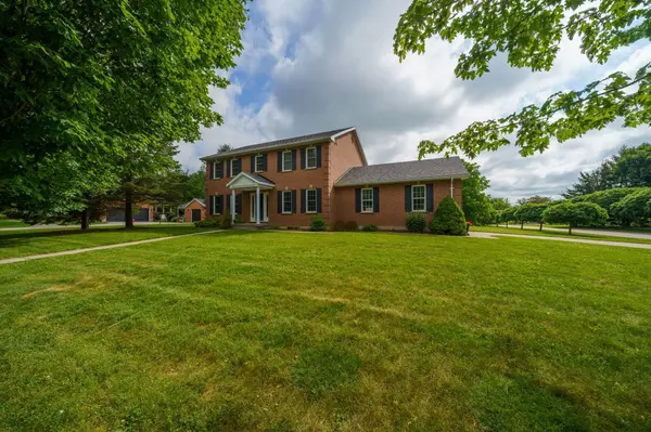 149 Salisbury DR, Middlesex Centre, ON N0M 1P0