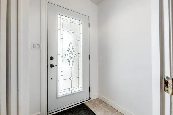 62 Spadara DR, Hamilton, ON L9B 2K3