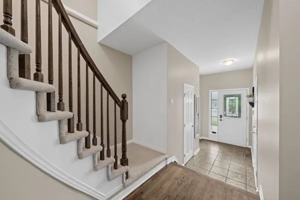 348 Brigitta ST, Kanata, ON K2S 0H9