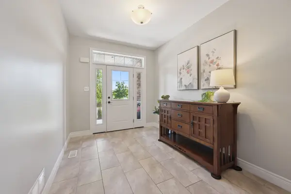 254 Gosling Gardens AVE #11, Guelph, ON N1L 0M4