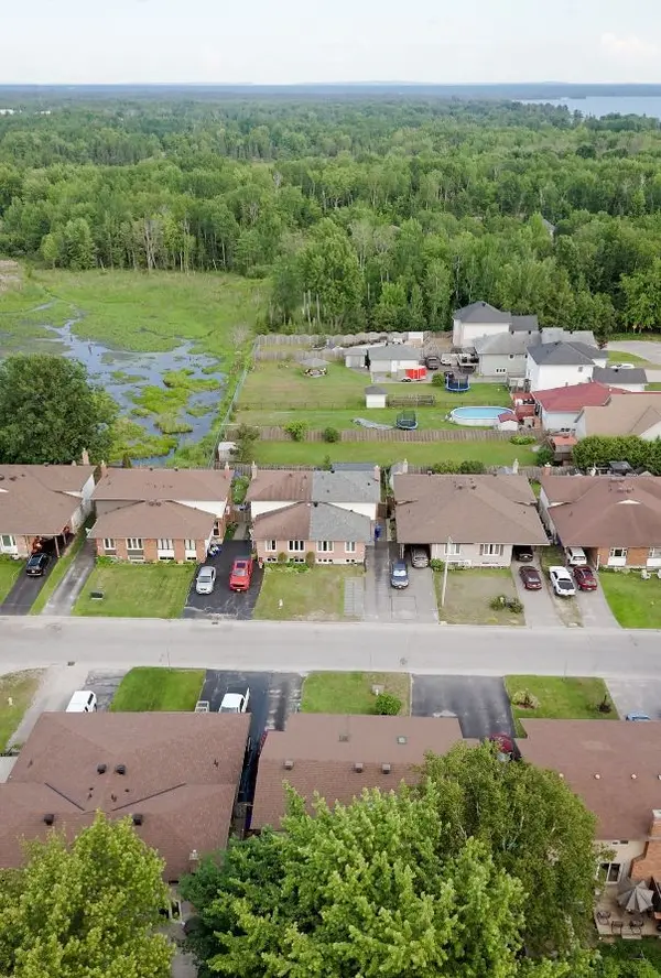 113 Massey DR, North Bay, ON P1A 4G3