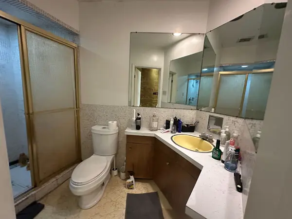 11 Wilmont CT, Hamilton, ON L8S 2T1
