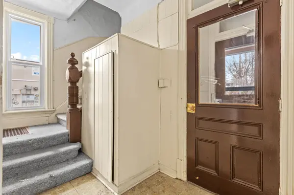 498 Gladstone AVE, Ottawa Centre, ON K1R 5N8
