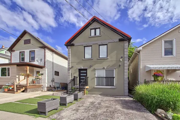 4631 Jepson ST, Niagara Falls, ON L3E 1J5