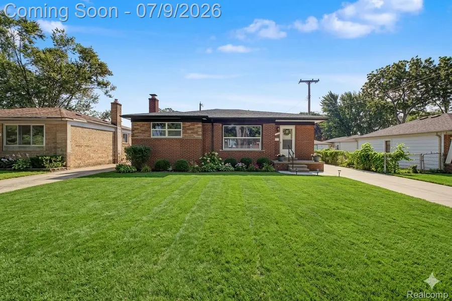 9130 Kinloch, Redford Charter Township, MI 48239