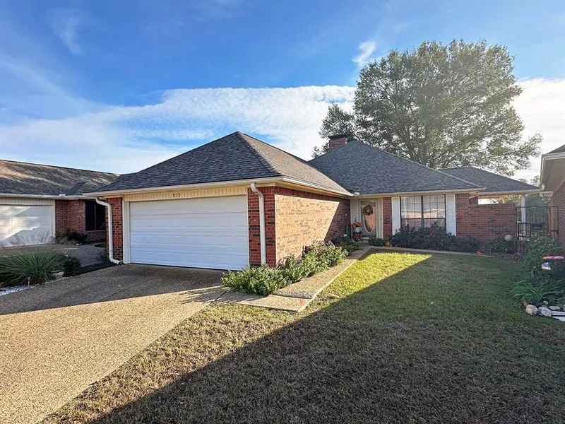 810 Torribrooke Lane, Athens, TX 75751