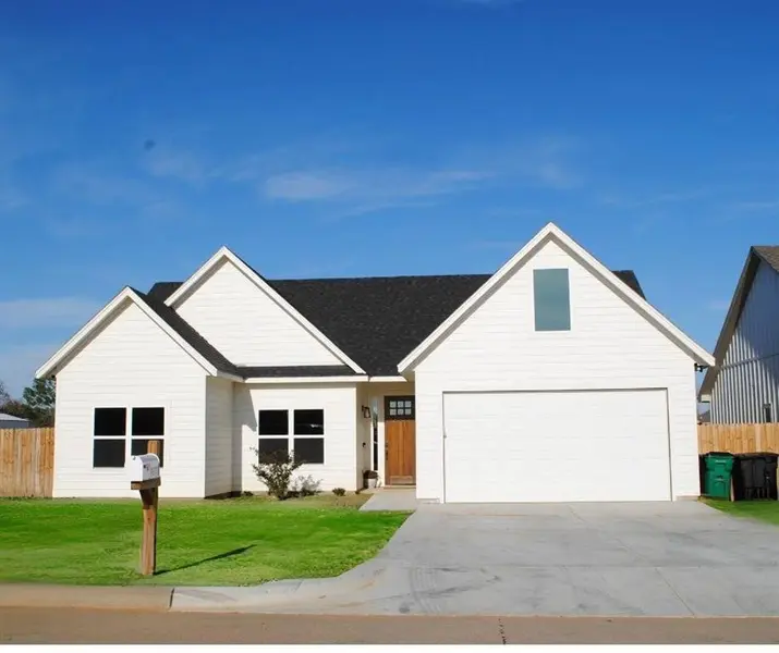 9221 Parkview, Tolar, TX 76476