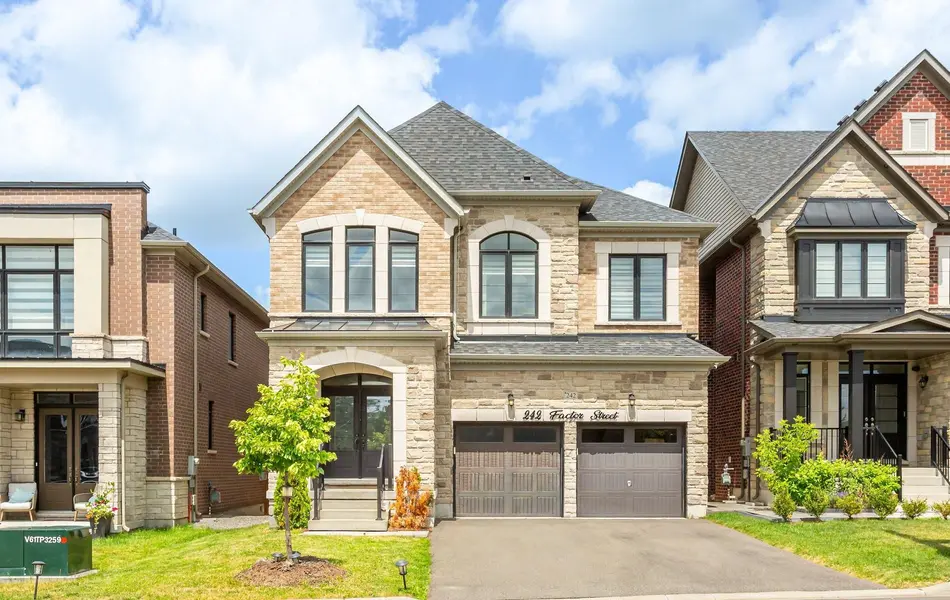 242 Factor ST, Vaughan, ON L4H 5C1