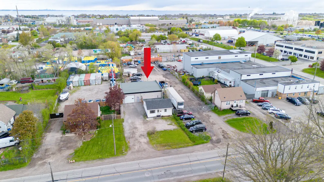 727 Barton ST, Hamilton, ON L8E 5L7
