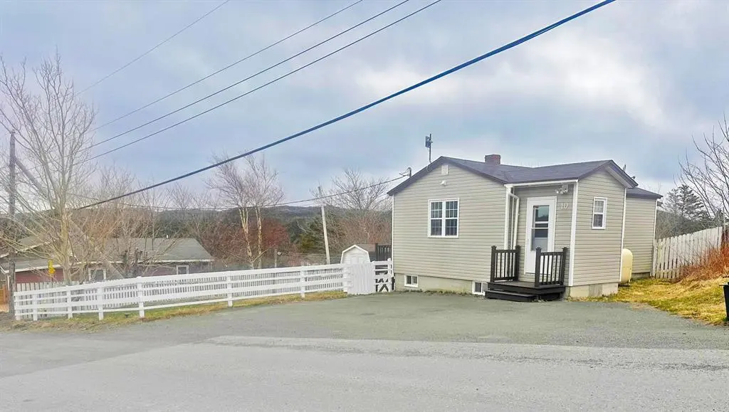 10 Guy Street, Placentia, NL A0B 2G0