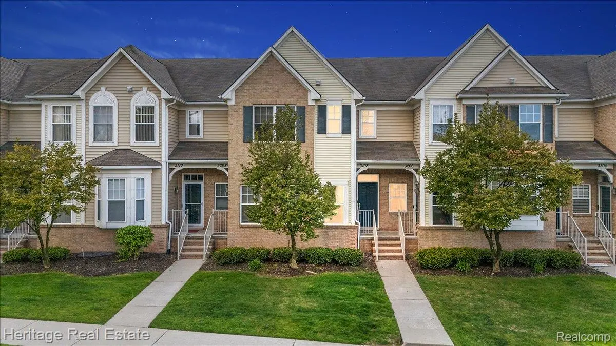 3108 Paradise TRL #33, Oxford Charter Township, MI 48371