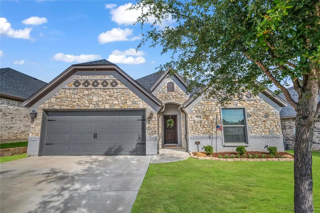 1904 Town Creek Circle, Weatherford, TX 76086
