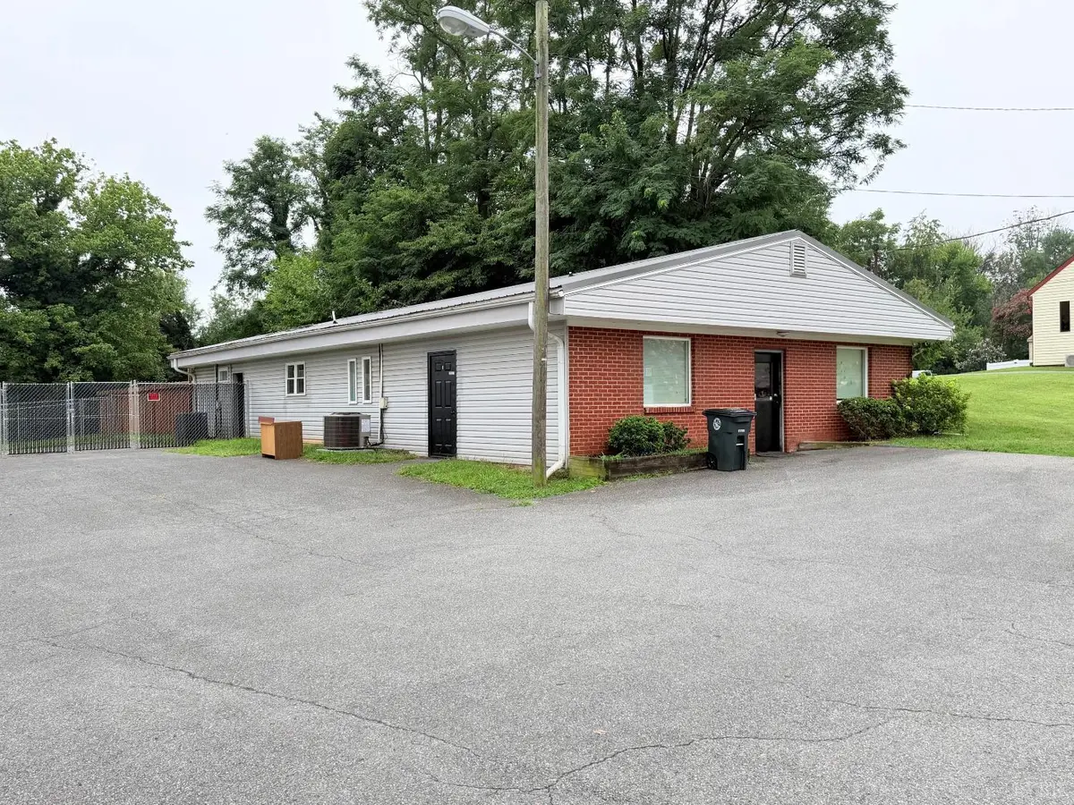 1816 Memorial AVE #1818, Lynchburg, VA 24501